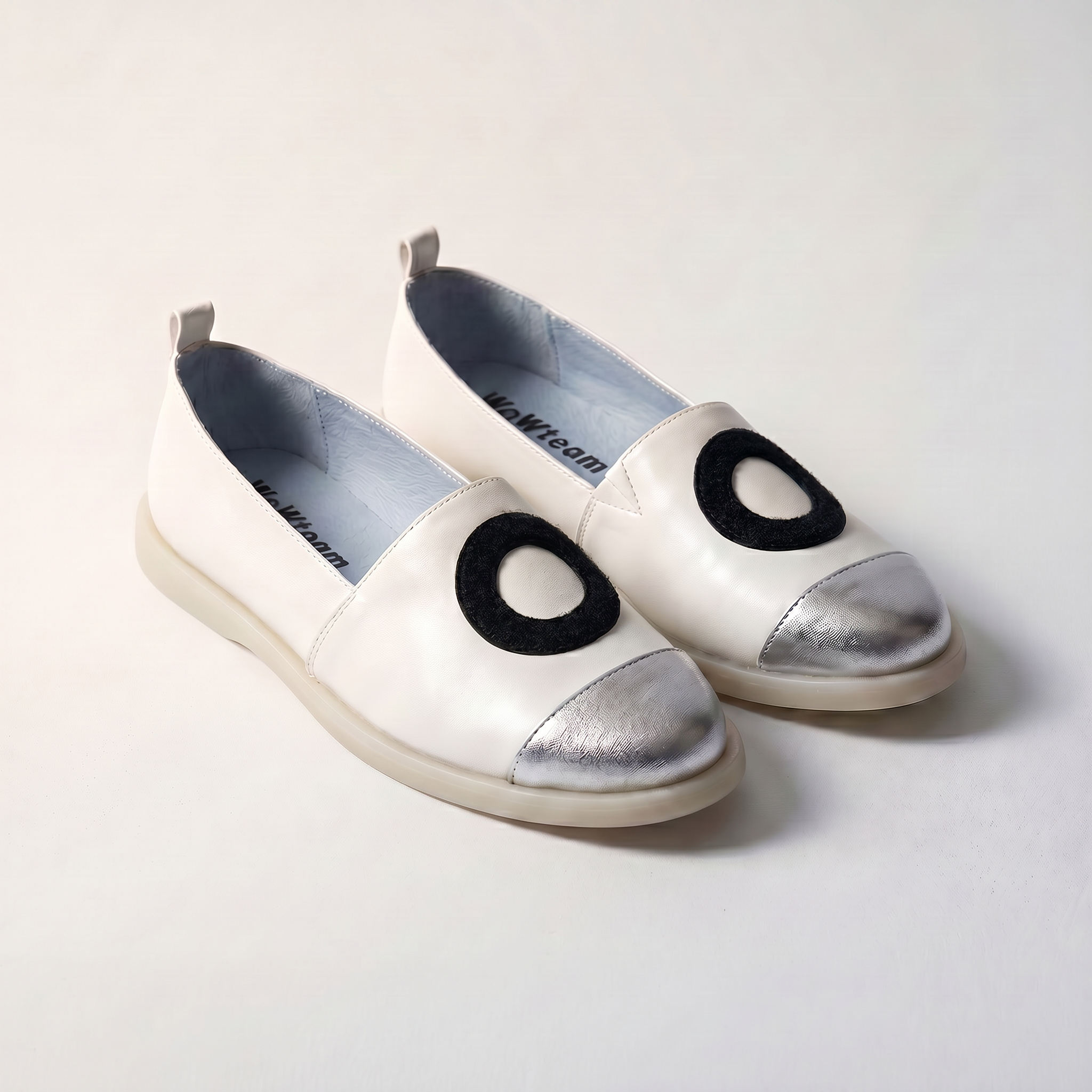 銀霜登月貼貼鞋