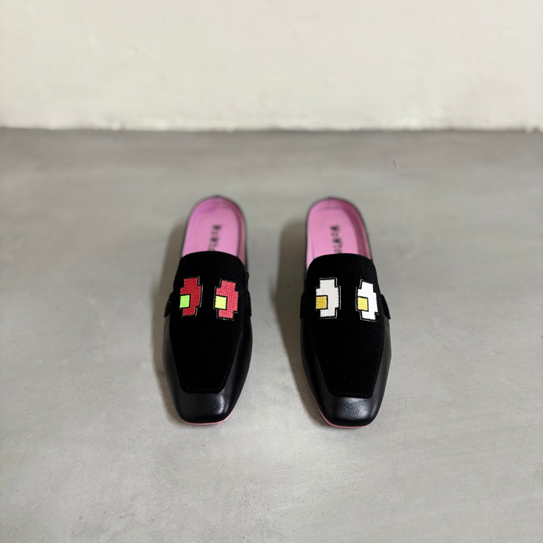 STARING Stick-On Shoe Set